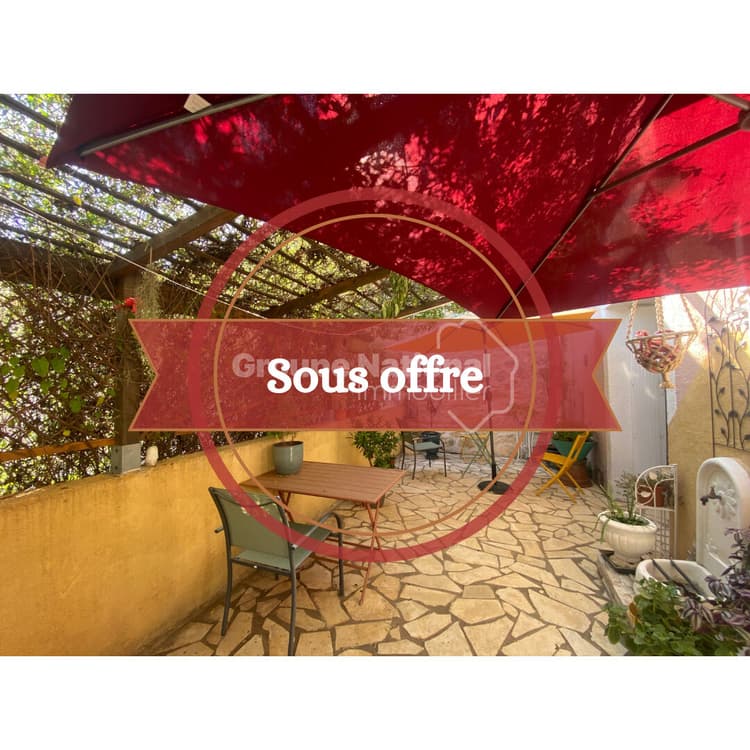 Maison de famille avec garage et terrasse