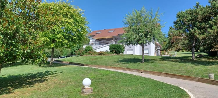 BELLE MAISON FAMILIALE de 225 m2 avec vue panoramique, pisci