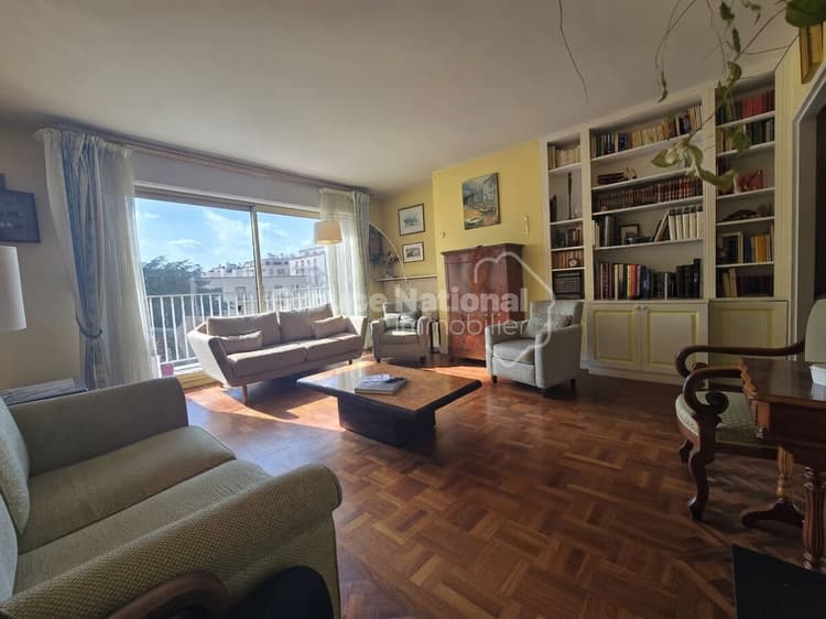Appartement dernier étage Versailles 4 pièce(s) 101 m2 + 2 balcon