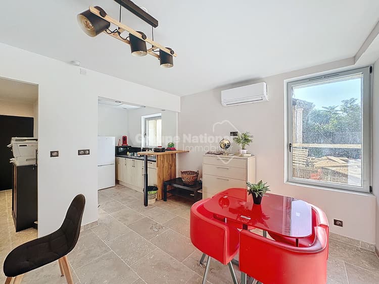 COURTHEZON : appartement plain pied avec terrasse