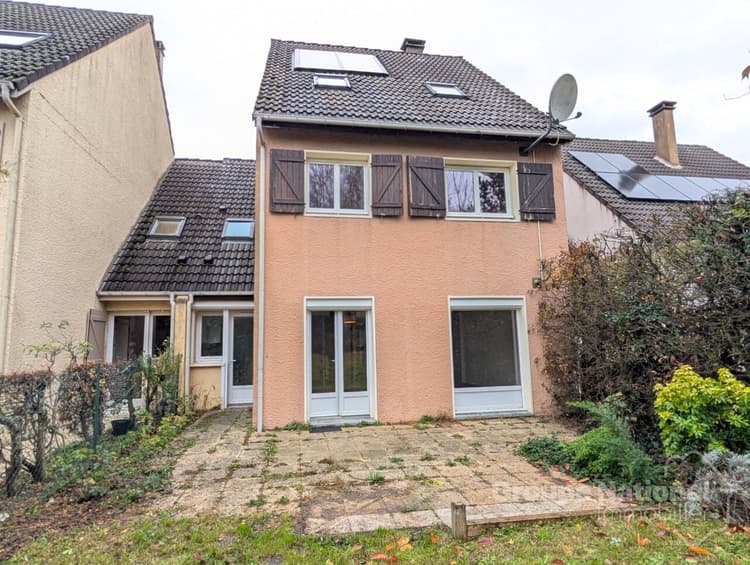 BEAUVAIS PROCHE CENTRE VILLE : MAISON DE 7 PIECES