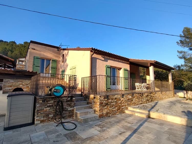 Maison 5 pièce(s) 101 m2 - LA MOTTE
