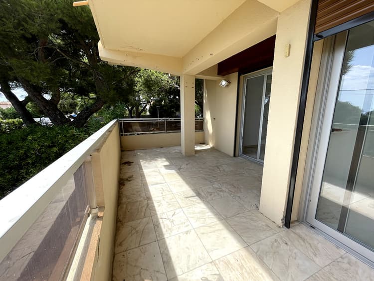 A LOUER Appartement rénové sur Carry Le Rouet 3 pièce(s) 62.09 m2 en rez de chaussée résidence sécurisée, terrasse, emplacement parking privatif