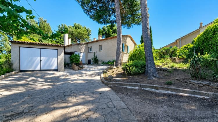 Villa 118 m2 fort potentiel plain-pied Lavéra