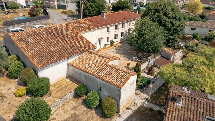À VENDRE MAISON A RESTAURER 185 M² SIREUIL