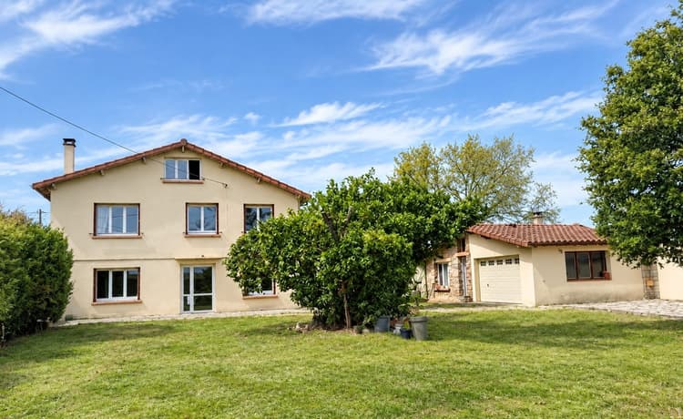 Maison de charme + dépendances 75 m² sur grand terrain de 990