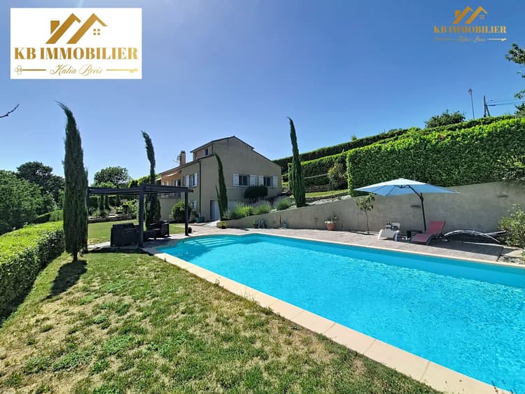 Villa avec piscine et vue panoramique exceptionnelle à Lyas