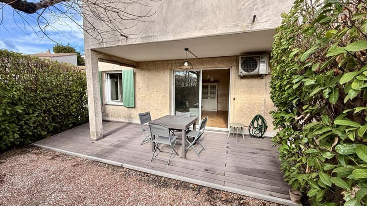 T4 avec jardin et garage plein sud à Avignon extra muros