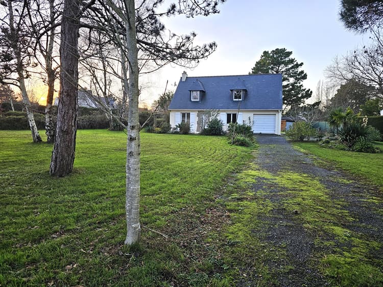 MESQUER Maison 4 Chambres sur jardin paysagé - 1 Km du bourg