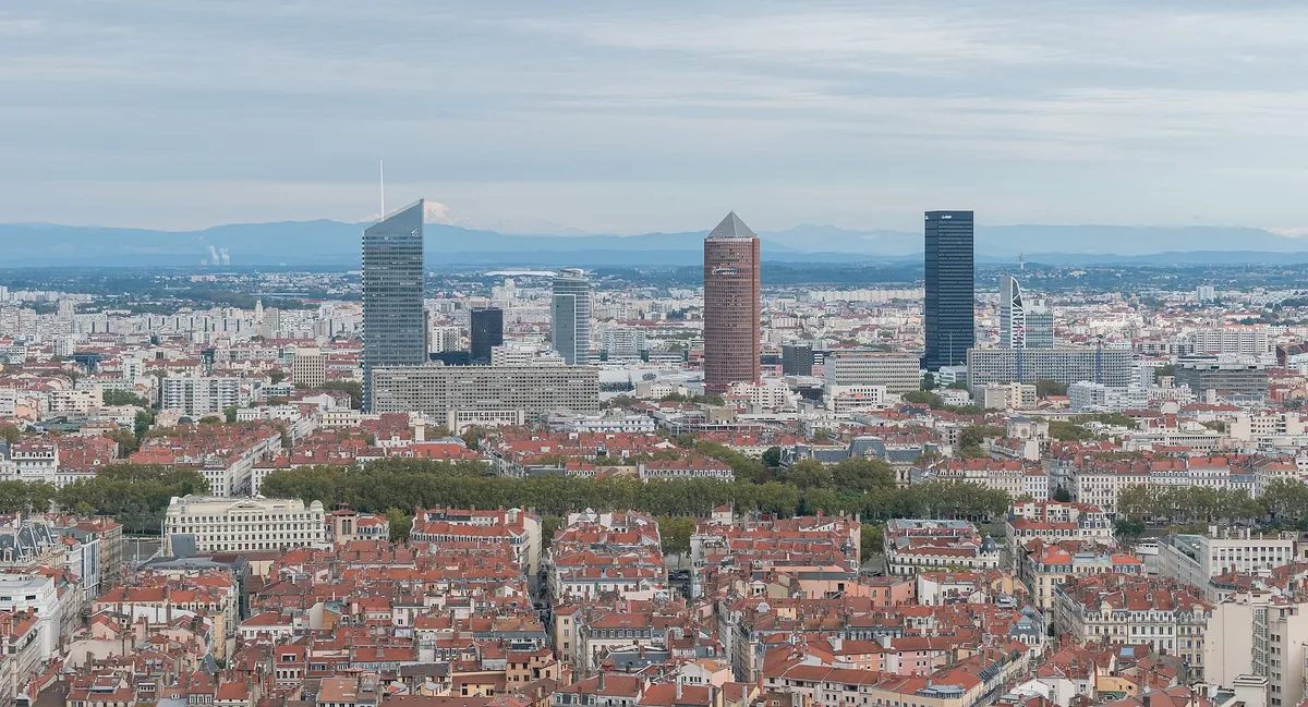 Vue de Lyon depuis Fourvière sur la Presqu'île et les tours de la Part-Dieu, marché immobilier lyonnais