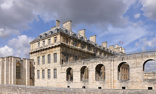 LA VARENNE ST HILAIRE