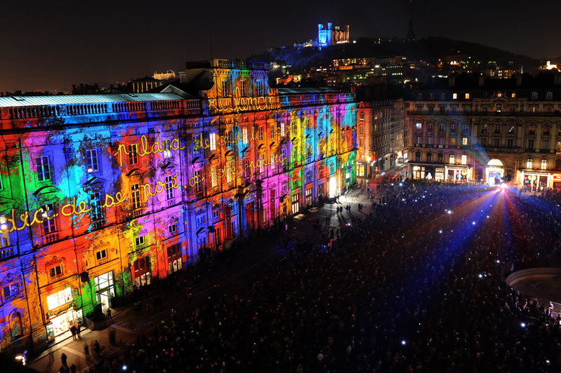 LYON 01