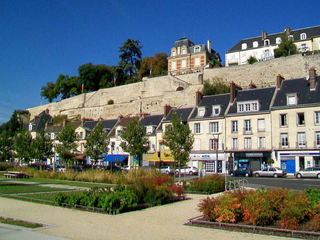 Découvrez Pontoise