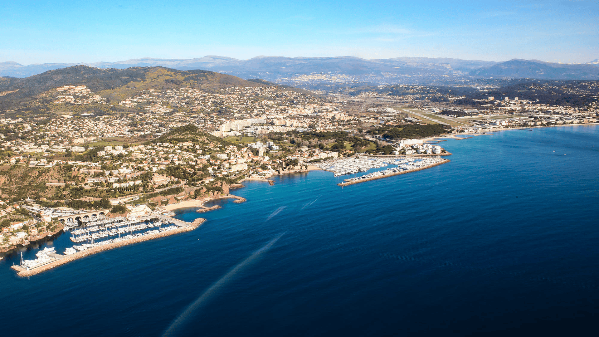 Pourquoi acheter ou vendre à  Mandelieu-la-Napoule en Mars 2026 ? Le guide immobilier